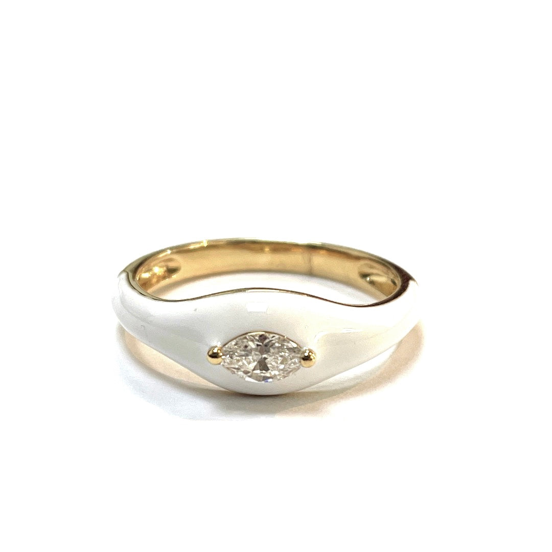 18k Yellow Gold Enamel Diamond Ring