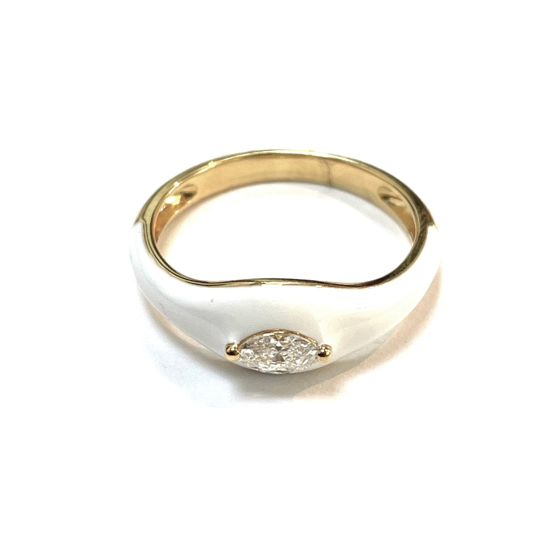 18k Yellow Gold Enamel Diamond Ring